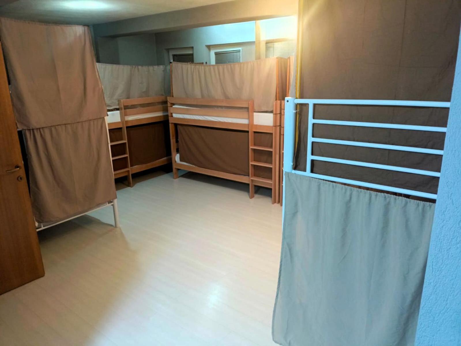 Historia Hostel Скопие Екстериор снимка